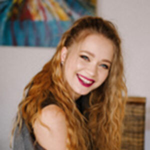 Featured author image: Cloison 1
